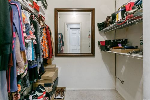 156 Alicia Dr, Babylon NY 11703-4035 exterior