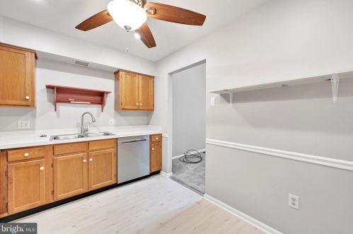 3223 Pinewyn Cir, Lancaster PA exterior