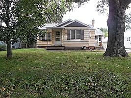 142 Mcclure St, Kewanee, IL 61443-3404