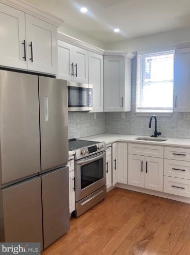 2121 Corlies St, Philadelphia PA  19121-1107 exterior