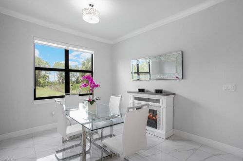 2571 41 Ave, Naples FL 34120-4882 exterior