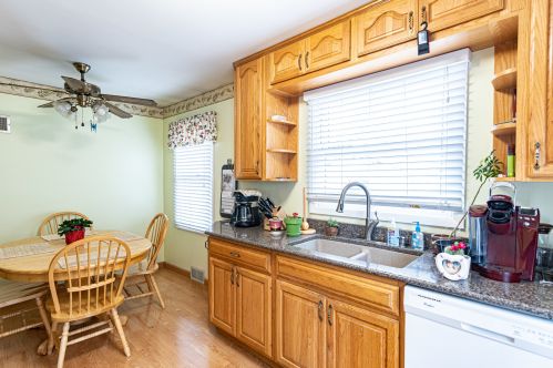 3832 116 St, Chicago IL 60803-6240 exterior