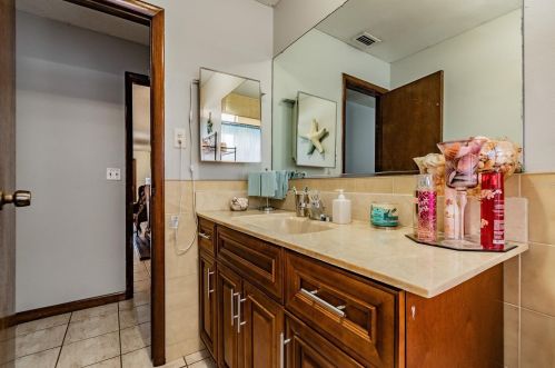 3804 Crawford St, Tampa FL 33614-3965 exterior