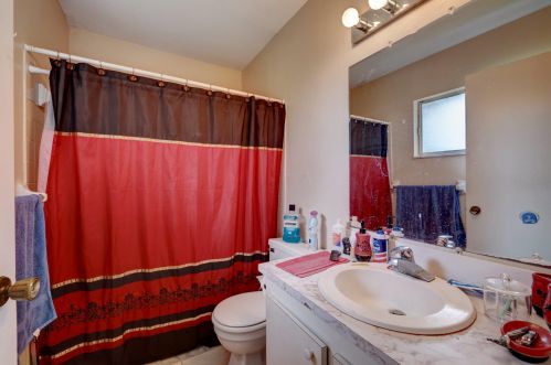 218 Cherryhill Rd, Fort Pierce FL 34953-6232 exterior