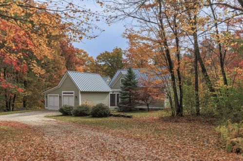 220 Poor Farm Rd, New Ipswich, NH 03071-3922