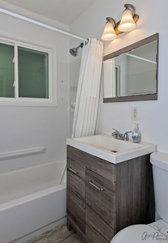 3202 Meadow Ln, Bull Valley IL 60097-8533 exterior