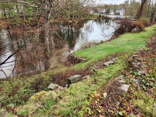 7004 Church St, Concord, NH 03307-0902