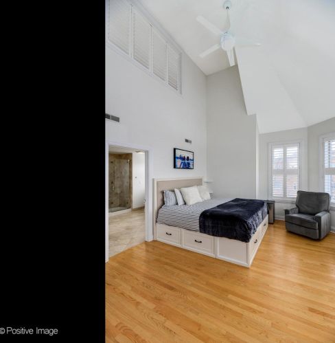 4103 Southport Ave, Chicago IL 60657-1437 exterior