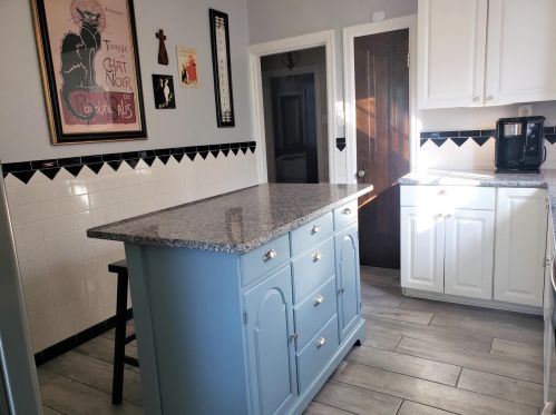 5252 Lindenwood Ave, Saint Louis MO 63109-1756 exterior