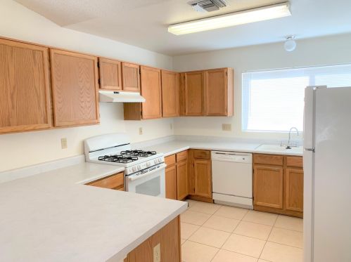 9960 Outlaw Trl, Tucson AZ  85742-8852 exterior