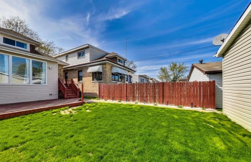 2713 77 Ave, Chicago IL 60707-1406 exterior