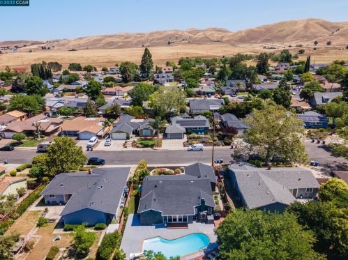 1871 Larkspur Ct, Concord CA exterior