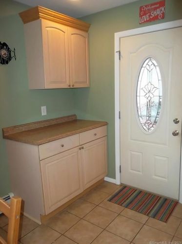 139 Sheridan Rd, Enfield CT 06082-4127 exterior