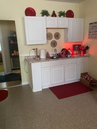 38 Dresden St, Springfield MA 01109-2706 exterior