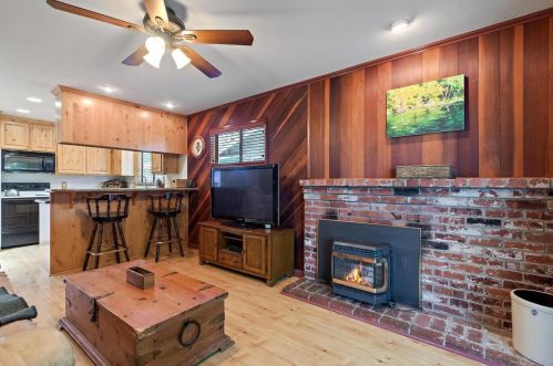 1601 Baywood Ln, Davis CA 95618-1409 exterior