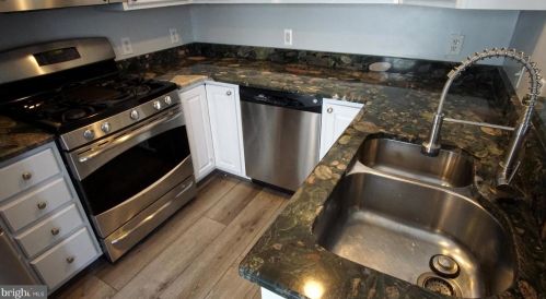 2406 Garnett Dr, Alexandria VA  22311-4906 exterior