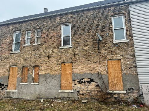 3017 Cullerton St, Chicago, IL 60623-2258