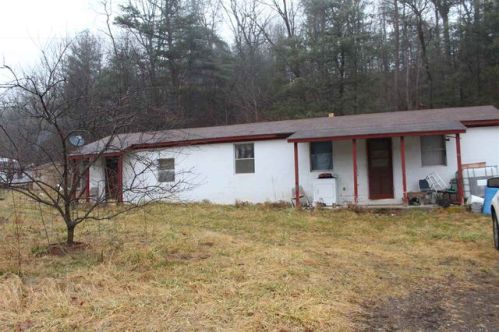 10120 Allman Rd, Montezuma VA  22821-3243 exterior