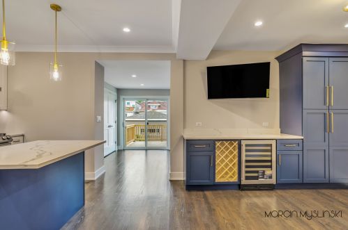 7870 Oakleaf Ave, Chicago IL  60707-1351 exterior