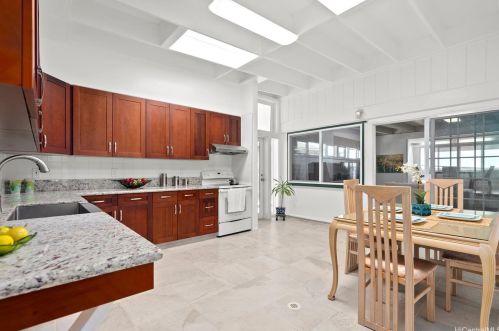 1952 Bertram St, Honolulu HI 96816-2006 exterior