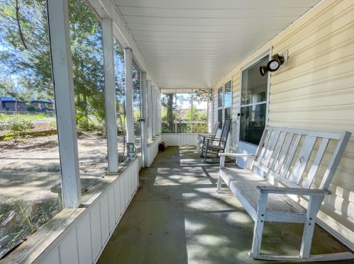 601 Sloss Ave, Defuniak Springs, FL 32433-2035