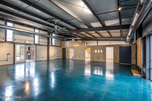 3518 Country Clb Rd, Tucson AZ 85716-1078 exterior