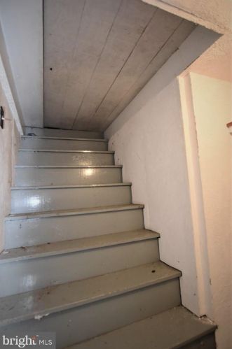 795 Abbottstown Pike, Hanover PA 17331-8235 exterior