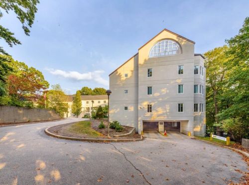 229 Medway St, Providence RI  02906-5300 exterior