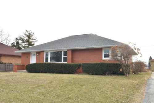 301 Lexington Blvd, Milwaukee WI  53217-5143 exterior