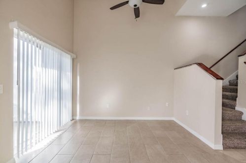 9509 Citrus Glen Pl, Tampa FL 33618-4018 exterior