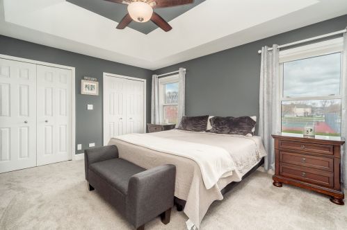 900 Butterfield Cir, Joliet IL 60404-8143 exterior