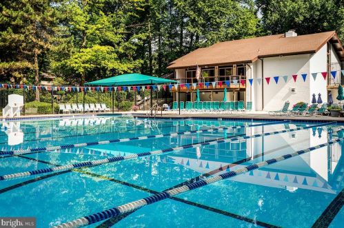 862 New Mark Esplanade, Rockville MD 20850-2736 exterior