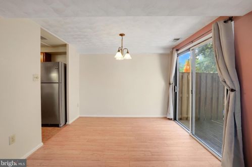 528 Gln Ct, Glen Burnie MD 21061-5013 exterior