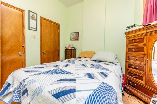 3161 Monroe St, Chicago IL 60624-2545 exterior