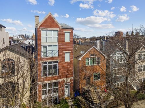 1632 Erie St, Chicago, IL 60622-6014