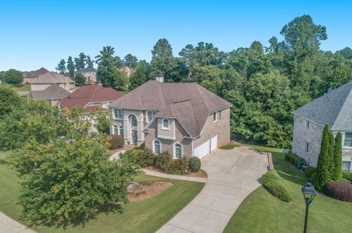 5239 Barrington Trce Dr, Atlanta GA 30331-9110 exterior