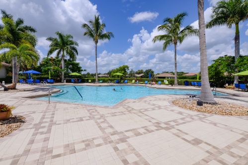 7928 Saddlebrook Dr, Fort Pierce FL  34986-3128 exterior