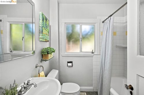 1728 Acton St, Berkeley CA 94702-1913 exterior