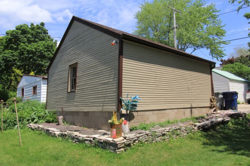 2866 90, Milwaukee WI 53214-4223 exterior