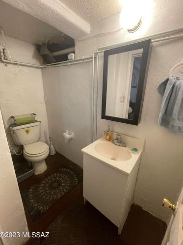 430 6 St, Tucson AZ 85716-4408 exterior