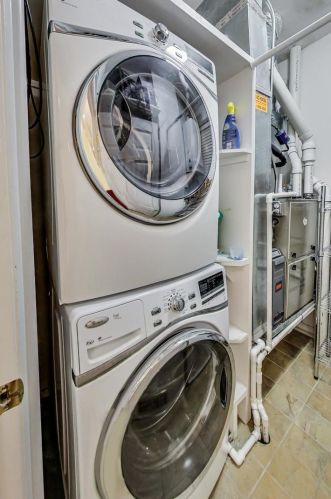 1112 Damen Ave, Chicago IL 60622 exterior