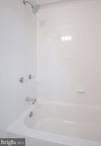 11902 Valleywood Dr, Silver Spring MD 20902-2235 exterior