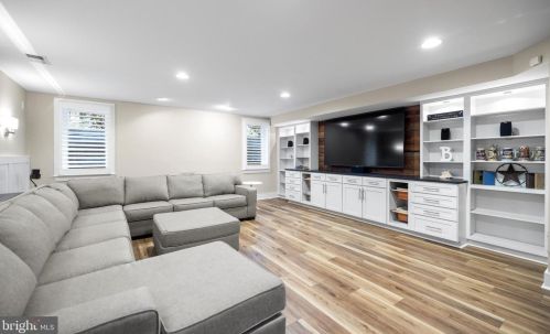 951 Rhonda Pl, Leesburg VA  20175-5632 exterior