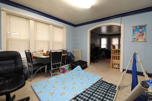 2507 Thorndale Ave, Chicago IL 60631-2350 exterior