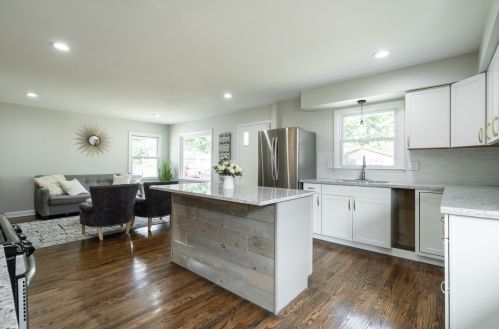 5741 96th St, Milwaukee WI  53225-2614 exterior