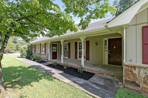 1731 Driftwood Pl, Lithonia, GA 30078-2405