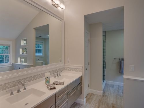 37 Chestnut St, North Andover MA  01845-5211 exterior