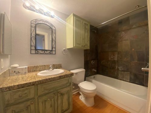 2106 Cullen Ave, Austin TX 78757-2525 exterior