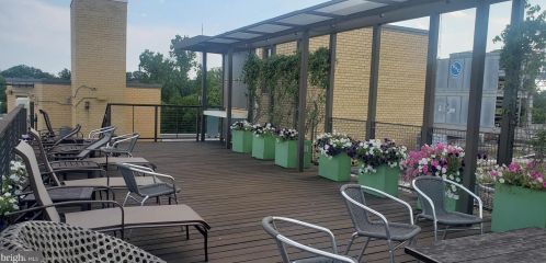 5410 Connecticut Ave, Washington DC  20015-2859 exterior