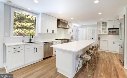 1326 Kirby Rd, Mc Lean VA  22101-2409 exterior